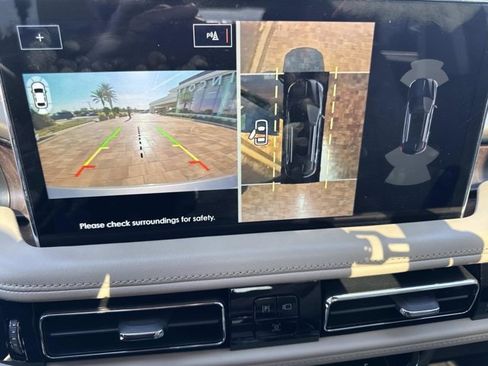 Certified 2021 Lincoln Nautilus Reserve w/ Equipment Group 201A image 34