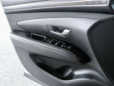 Used 2022 Hyundai Tucson Limited FWD image 23