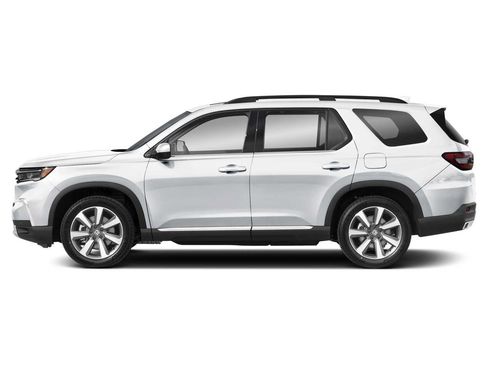 Used 2024 Honda Pilot Touring image 3