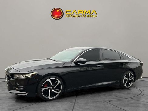 Used 2019 Honda Accord Sport image 2