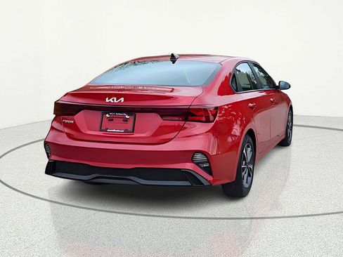 Certified 2023 Kia Forte LXS w/ LXS Technology Package FWD image 5