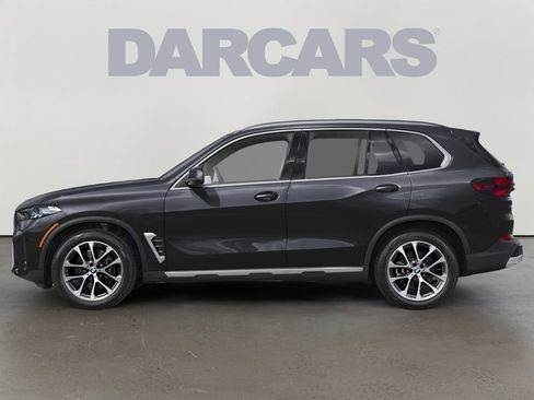 New 2026 BMW X5 M60i image 2