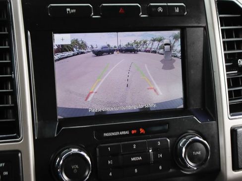 Used 2020 Ford F150 Lariat RWD image 29