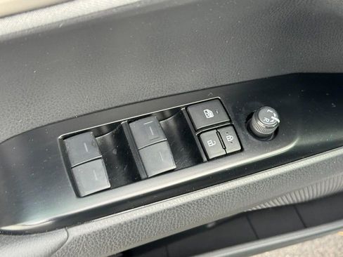 Used 2025 Toyota Camry LE image 20