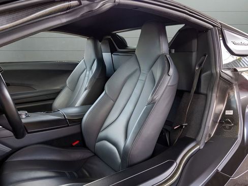 Used 2019 BMW i8 Roadster AWD/4WD image 2