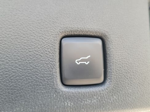 Used 2024 Ford Escape ST-Line w/ Tech Pack #1 FWD image 18