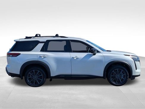 New 2026 Nissan Pathfinder SL AWD/4WD image 8