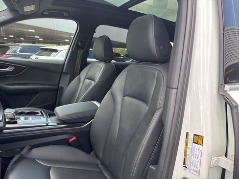 Certified 2025 Audi Q7 3.0T Premium Plus AWD/4WD image 13