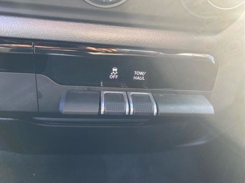 Used 2022 RAM 1500 Big Horn AWD/4WD image 13