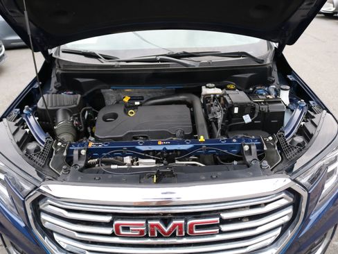 Used 2023 GMC Terrain SLT image 44