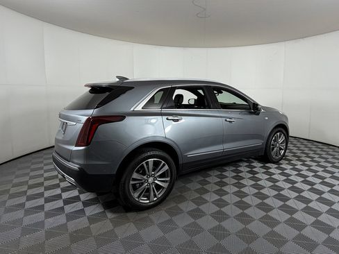 Used 2022 Cadillac XT5 Premium Luxury w/ Technology Package image 4
