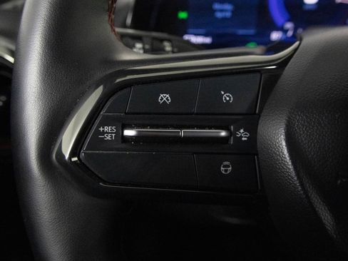 Certified 2024 Chevrolet Equinox EV RS FWD image 26