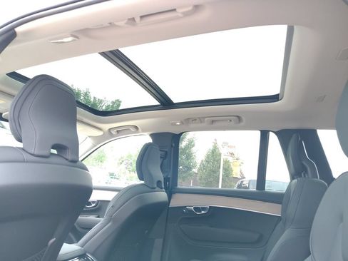 New 2026 Volvo XC90 T8 Plus w/ Protection Package Premier AWD/4WD image 10