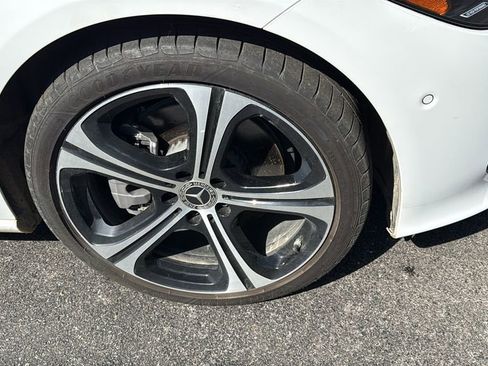 Used 2025 Mercedes-Benz C 300 Sedan image 9