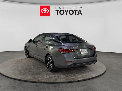 Used 2025 Nissan Sentra SV FWD image 5