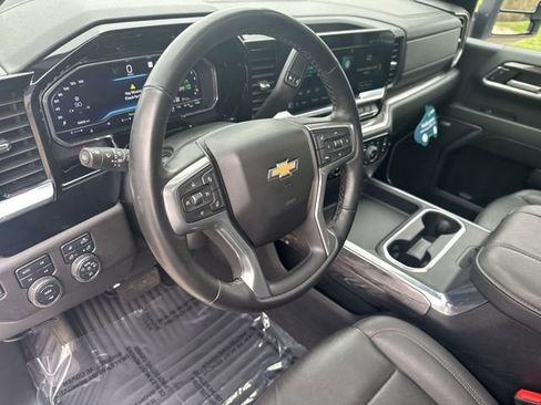 Certified 2025 Chevrolet Silverado 3500 LTZ w/ LTZ Convenience Package image 12