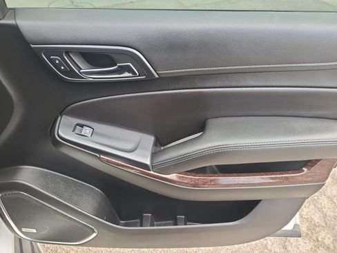 Used 2018 GMC Yukon SLT AWD/4WD image 31