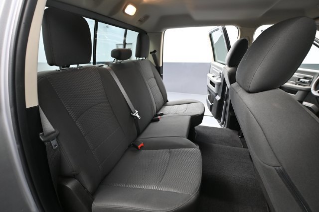 Used 2019 RAM 1500 Warlock AWD/4WD image 32