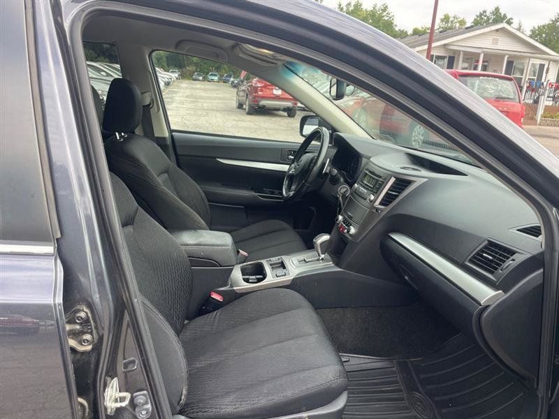 Used 2012 Subaru Outback 2.5i Premium w/ All-Weather Pkg AWD/4WD image 13