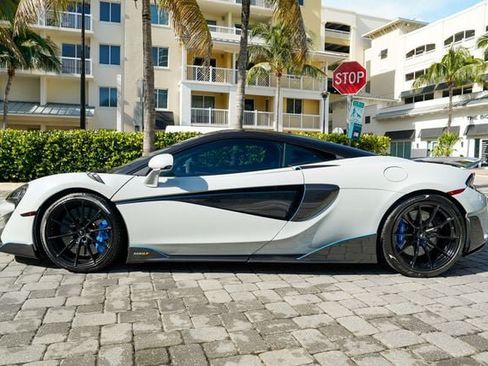 Used 2019 McLaren 600LT RWD image 15