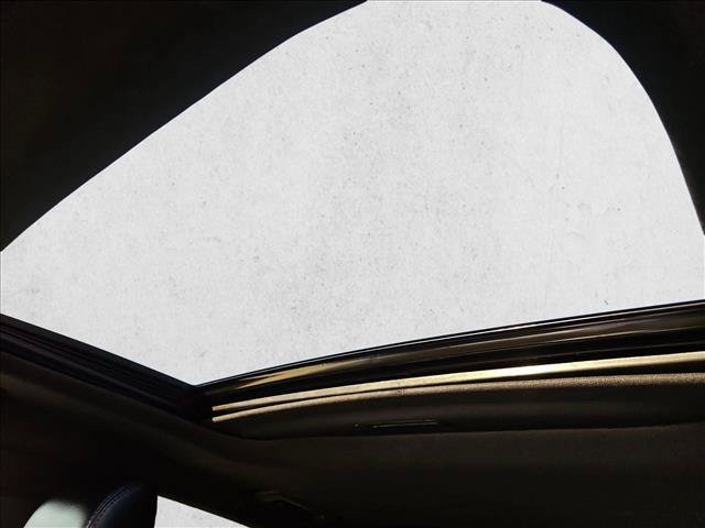 Used 2020 Lincoln MKZ Reserve w/ Luxury Package FWD image 15