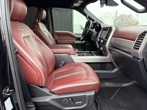Used 2019 Ford F350 Platinum w/ Platinum Ultimate Package image 37