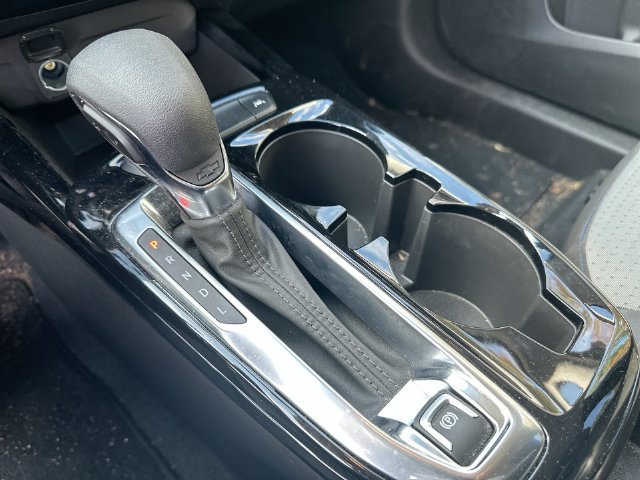 Used 2024 Chevrolet Trax LT FWD image 25