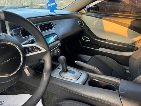 Used 2011 Chevrolet Camaro LS image 28