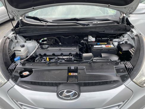 Used 2013 Hyundai Tucson GLS image 27