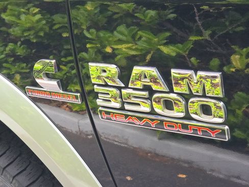 Used 2015 RAM 3500 Laramie w/ Convenience Group AWD/4WD image 26