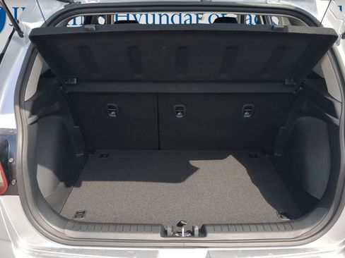 New 2026 Hyundai Venue SE FWD image 10