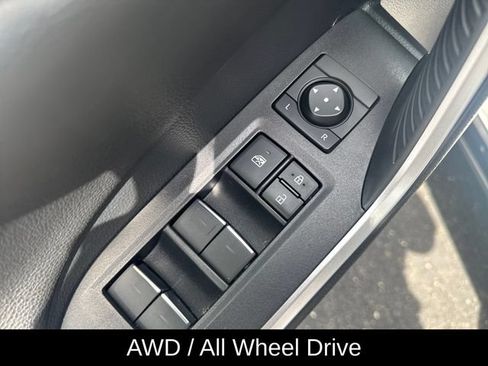 Used 2023 Toyota RAV4 XSE AWD/4WD image 13