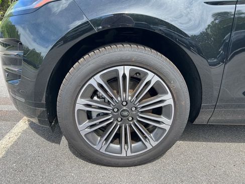 New 2025 Land Rover Range Rover Evoque Dynamic SE image 9