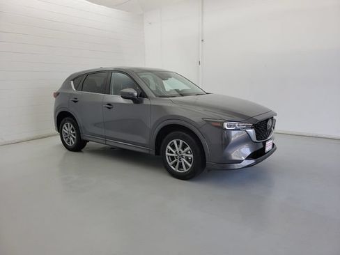 Used 2025 MAZDA CX-5 AWD 2.5 S w/ Preferred Package image 4