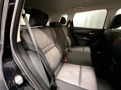 Certified 2024 Nissan Rogue SV image 16