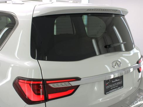 Used 2019 INFINITI QX80 Luxe w/ All-Season Package image 20