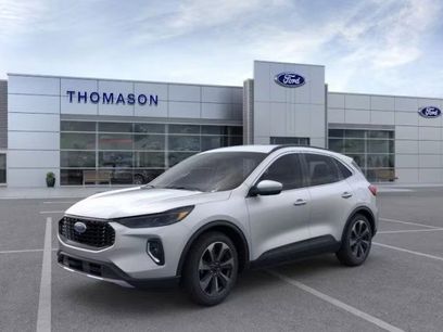 New 2023 Ford Escape Platinum w/ Premium Technology Package