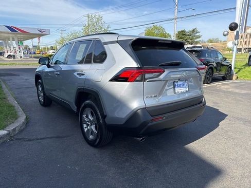 Used 2023 Toyota RAV4 XLE AWD/4WD image 5