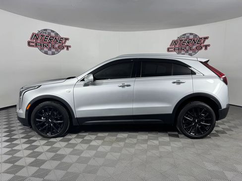 Used 2021 Cadillac XT4 Luxury w/ LPO, Onyx Sport Package image 4