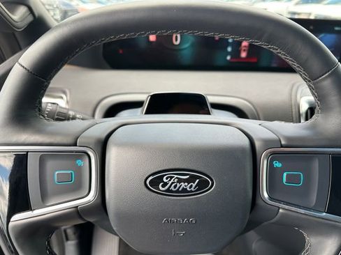 Used 2025 Ford Expedition Tremor image 39