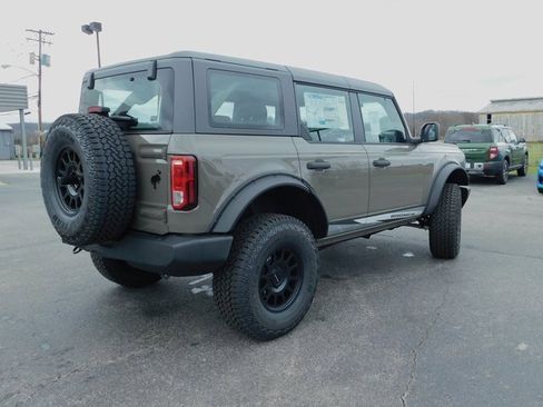 New 2025 Ford Bronco 4-Door image 9