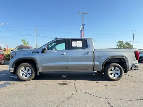 Used 2025 GMC Sierra 1500 SLE image 4