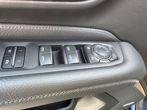 Used 2024 GMC Yukon XL Denali w/ Advanced Technology Package AWD/4WD image 14