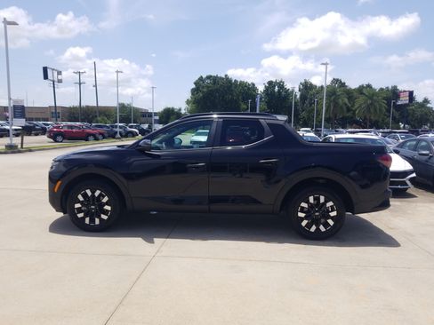 Used 2025 Hyundai Santa Cruz SEL FWD image 4