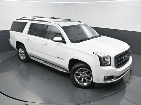 Used 2015 GMC Yukon XL SLT w/ Open Road Package RWD image 33