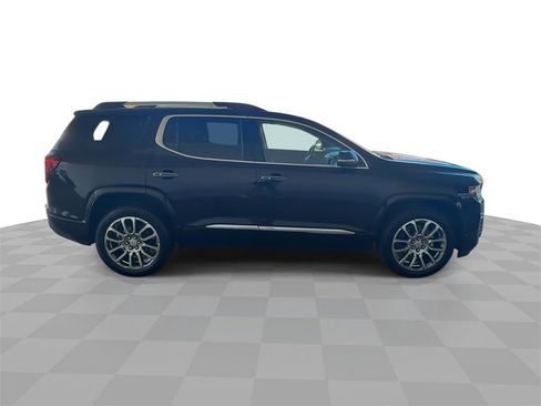 Certified 2023 GMC Acadia Denali w/ Denali Ultimate Package image 9
