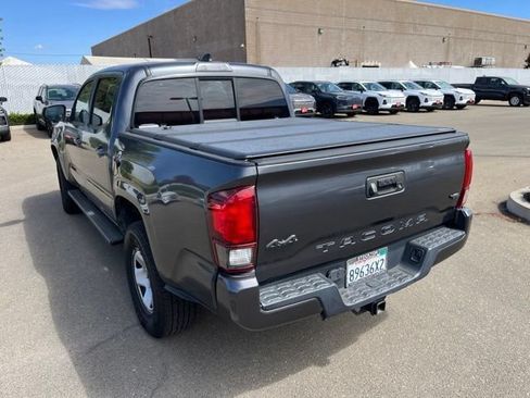 Used 2020 Toyota Tacoma SR AWD/4WD image 5