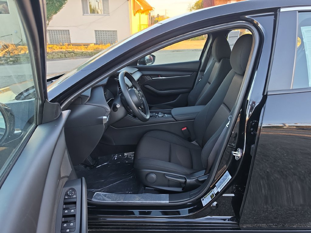 New 2026 MAZDA MAZDA3 s FWD image 10