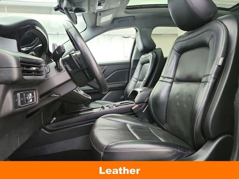 Used 2022 Lincoln Corsair AWD w/ Premium Package image 11