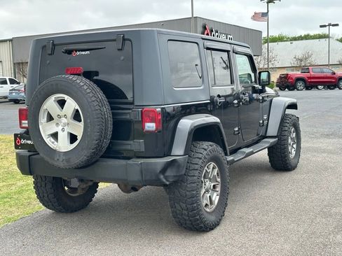 Used 2008 Jeep Wrangler Unlimited Sahara w/ Trailer Tow Group AWD/4WD image 6